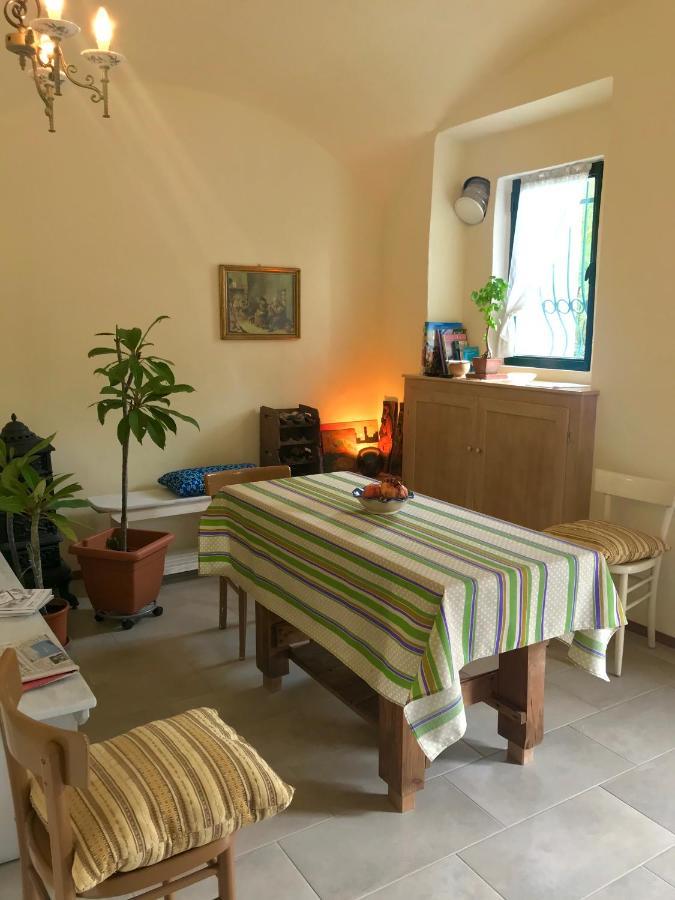 Il Casolare Del Medio Olona Bed and Breakfast Fagnano Olona Εξωτερικό φωτογραφία